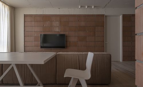 313 Block`s: моноколірна квартира у Києві від студії Odyndoodnoho 