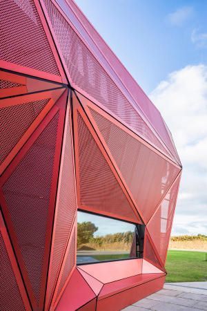 Полігональний дизайн від французів з Peripheriques Architectes