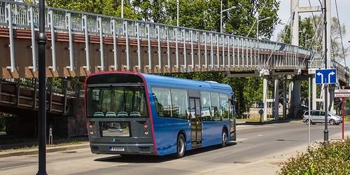 Dancer: электрический автобус с кузовом из переработанных ПЭТ-бутылок